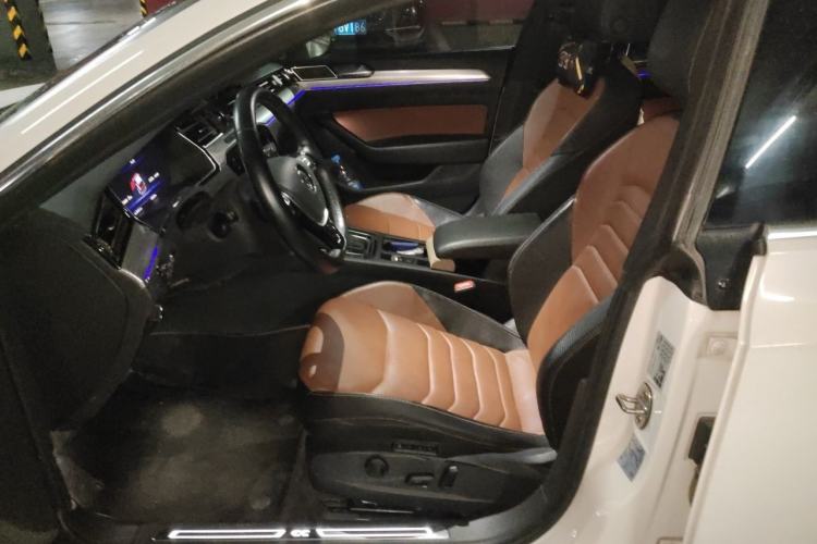 Used Volkswagen FAW-Volkswagen CC 2019 380TSI Glamour Edition China V Standard Left Front Seat
