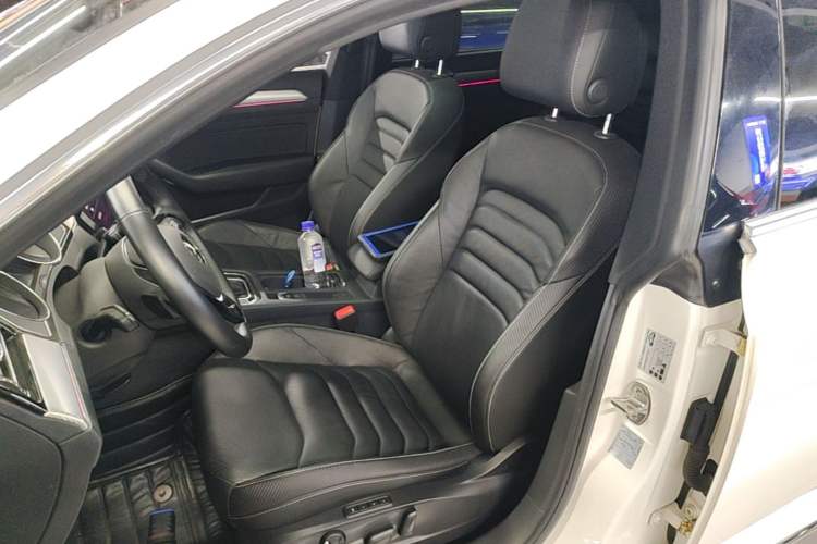 Used Volkswagen FAW-Volkswagen CC 2019 330TSI Glamour Edition China V Standard Left Front Seat