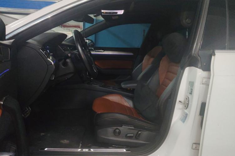 Used Volkswagen FAW-Volkswagen CC 2019 380TSI Glamour Edition China V Standard Left Front Seat