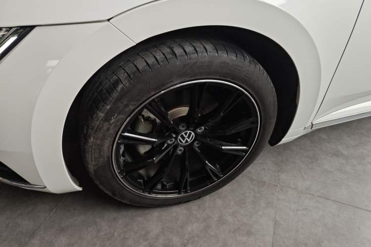 Used Volkswagen FAW-Volkswagen CC 2019 330TSI Huayan Edition China VI Left Front Wheel Hub