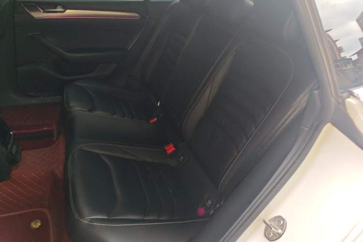 Used Volkswagen FAW-Volkswagen CC 2019 330TSI Glamour Edition China VI Left Rear Seat