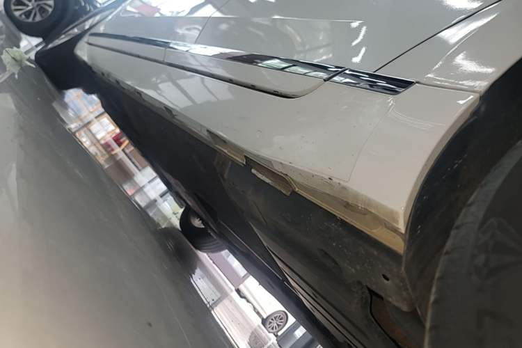 Used Volkswagen FAW-Volkswagen CC 2019 330TSI Glamour Edition China VI Left Side Sill