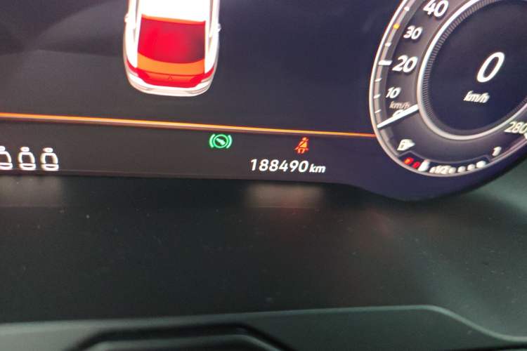 Used Volkswagen FAW-Volkswagen CC 2019 330TSI Glamour Edition China V Standard Odometer Close Up