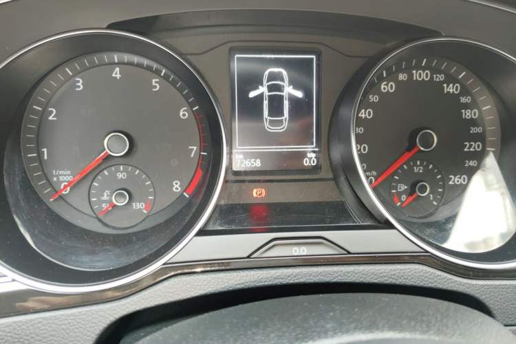 Used Volkswagen FAW-Volkswagen CC 2019 330TSI Huayan Edition China V Standard Odometer Close Up