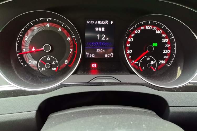 Used Volkswagen FAW-Volkswagen CC 2019 330TSI Glamour Edition China V Standard Odometer Close Up