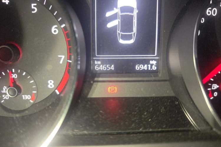 Used Volkswagen FAW-Volkswagen CC 2019 330TSI Huayan Edition China VI Odometer Close Up