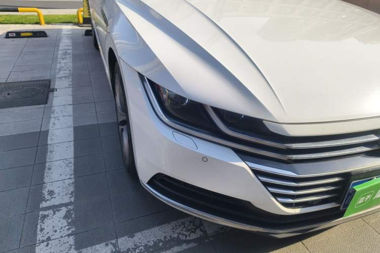 Used Volkswagen FAW-Volkswagen CC 2019 380TSI Yeyan Edition China V Standard Right Front Headlight