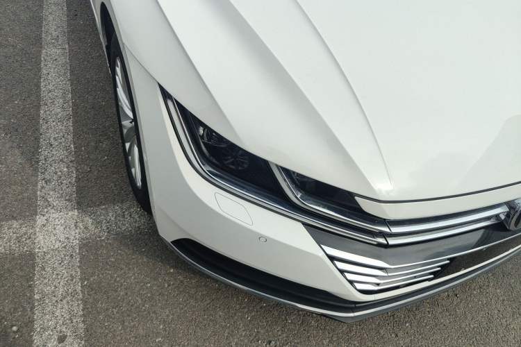Used Volkswagen FAW-Volkswagen CC 2019 330TSI Glamour Edition China VI Right Front Headlight