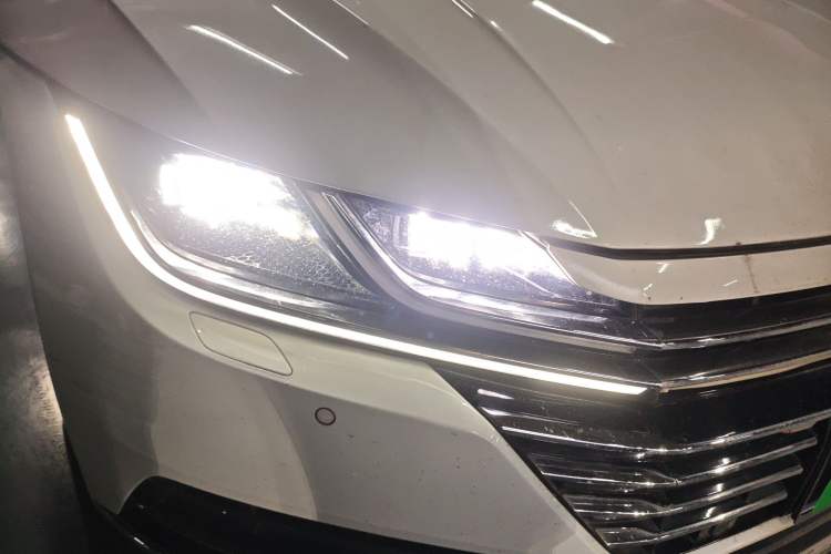 Used Volkswagen FAW-Volkswagen CC 2019 330TSI Glamour Edition China VI Right Front Headlight