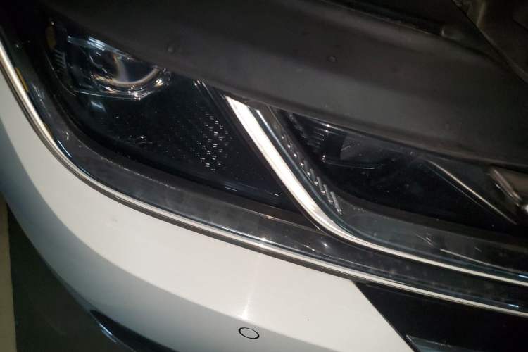 Used Volkswagen FAW-Volkswagen CC 2019 330TSI Huayan Edition China V Standard Right Front Headlight