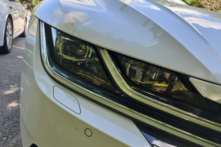 Used Volkswagen FAW-Volkswagen CC 2019 380TSI Yeyan Edition China V Standard Right Front Headlight