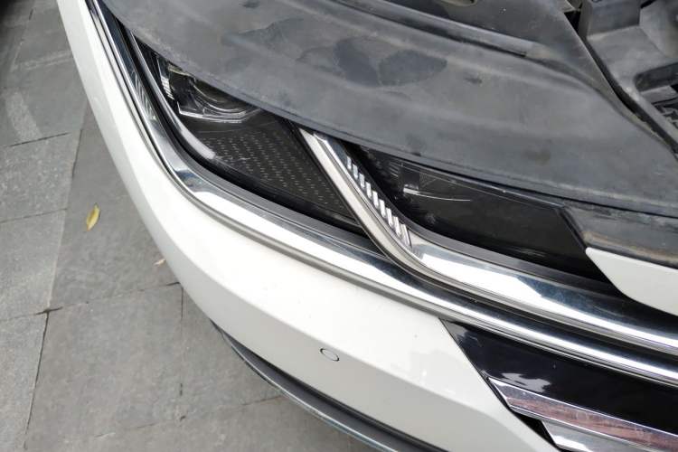 Used Volkswagen FAW-Volkswagen CC 2019 330TSI Huayan Edition China V Standard Right Front Headlight