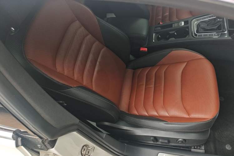 Used Volkswagen FAW-Volkswagen CC 2019 330TSI Glamour Edition China VI Right Front Seat