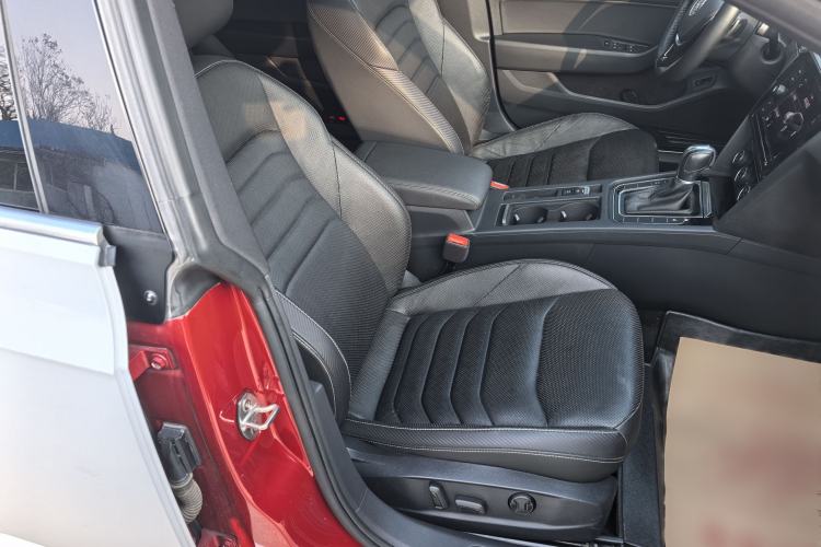 Used Volkswagen FAW-Volkswagen CC 2019 330TSI Glamour Edition China V Standard Right Front Seat