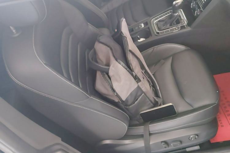Used Volkswagen FAW-Volkswagen CC 2019 330TSI Glamour Edition China VI Right Front Seat