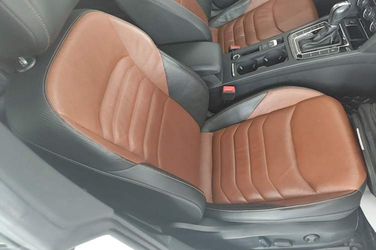 Used Volkswagen FAW-Volkswagen CC 2019 330TSI Glamour Edition China VI Right Front Seat