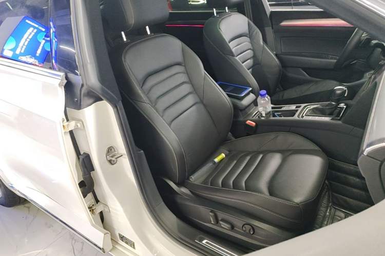 Used Volkswagen FAW-Volkswagen CC 2019 330TSI Glamour Edition China V Standard Right Front Seat