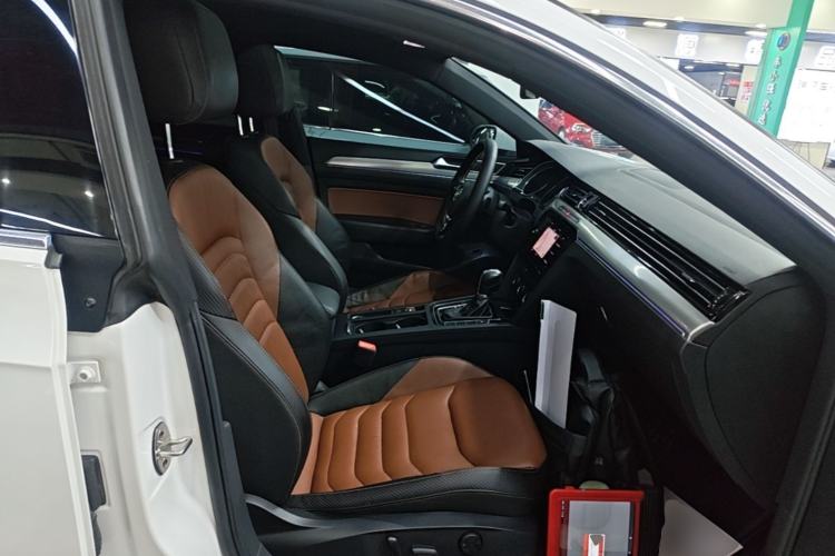 Used Volkswagen FAW-Volkswagen CC 2019 330TSI Glamour Edition China VI Right Front Seat