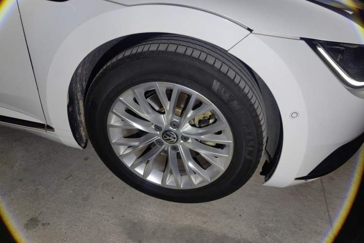 Used Volkswagen FAW-Volkswagen CC 2019 330TSI Glamour Edition China VI Right Front Wheel Hub