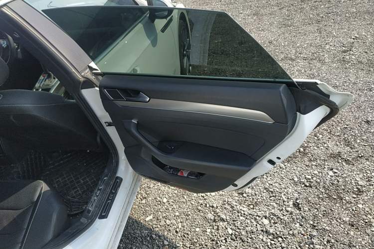 Used Volkswagen FAW-Volkswagen CC 2019 380TSI Glamour Edition China V Standard Right Rear Door Interior