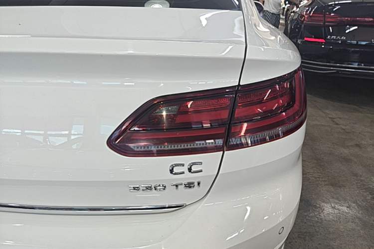 Used Volkswagen FAW-Volkswagen CC 2019 330TSI Huayan Edition China V Standard Right Rear Taillight