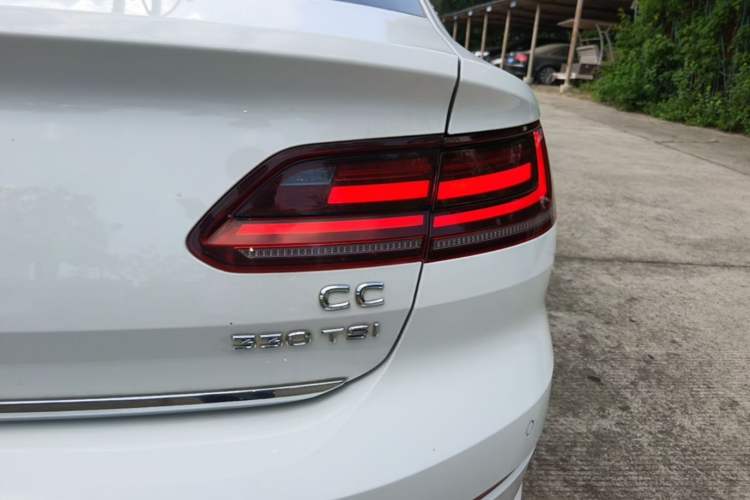 Used Volkswagen FAW-Volkswagen CC 2019 330TSI Huayan Edition China V Standard Right Rear Taillight