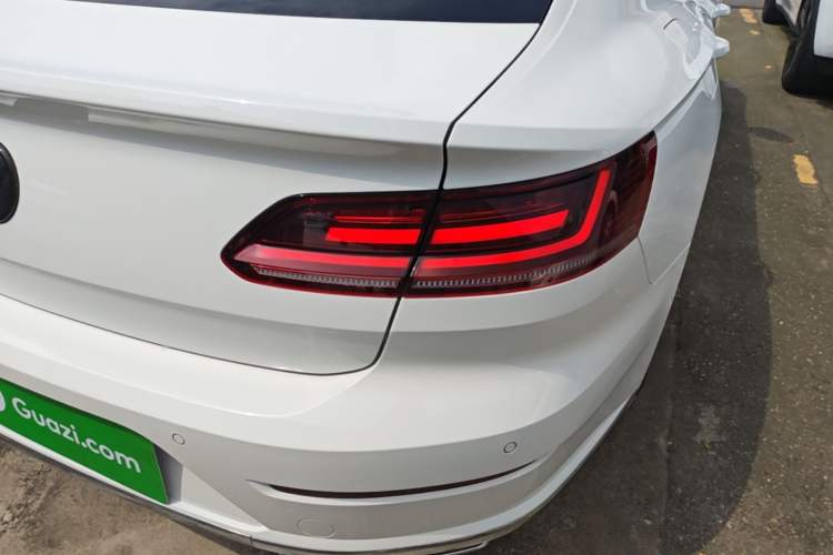 Used Volkswagen FAW-Volkswagen CC 2019 330TSI Glamour Edition China VI Right Rear Taillight