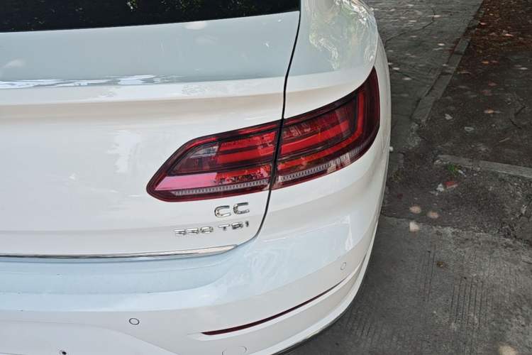 Used Volkswagen FAW-Volkswagen CC 2019 330TSI Huayan Edition China VI Right Rear Taillight