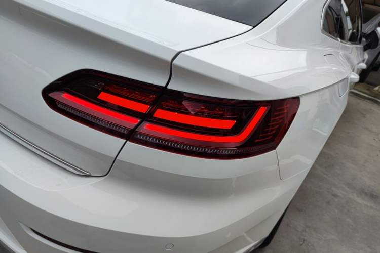 Used Volkswagen FAW-Volkswagen CC 2019 380TSI Glamour Edition China V Standard Right Rear Taillight