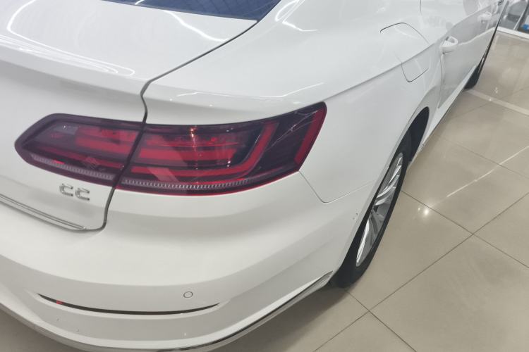 Used Volkswagen FAW-Volkswagen CC 2019 330TSI Glamour Edition China V Standard Right Rear Taillight