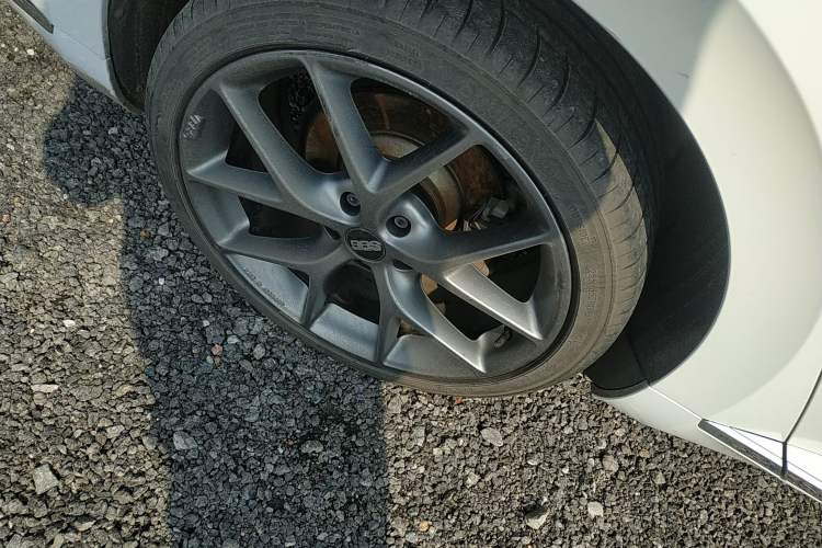 Used Volkswagen FAW-Volkswagen CC 2019 380TSI Glamour Edition China V Standard Right Rear Wheel Hub