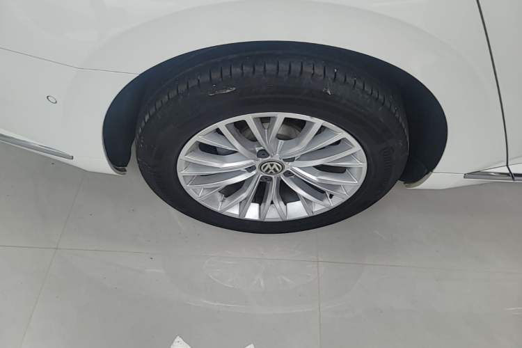 Used Volkswagen FAW-Volkswagen CC 2019 330TSI Glamour Edition China VI Right Rear Wheel Hub