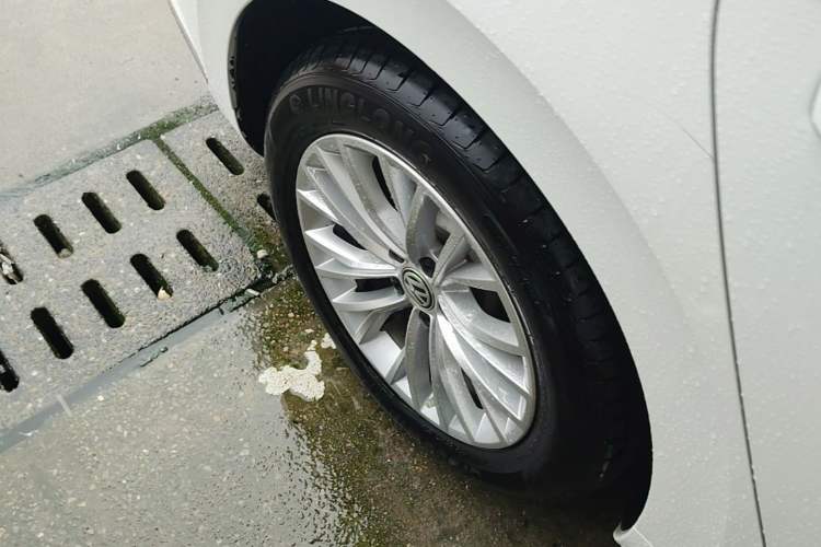 Used Volkswagen FAW-Volkswagen CC 2019 330TSI Glamour Edition China VI Right Rear Wheel Hub