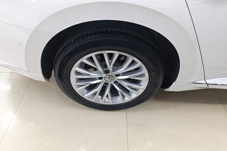 Used Volkswagen FAW-Volkswagen CC 2019 330TSI Glamour Edition China VI Right Rear Wheel Hub