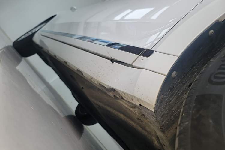 Used Volkswagen FAW-Volkswagen CC 2019 330TSI Glamour Edition China VI Right Side Sill
