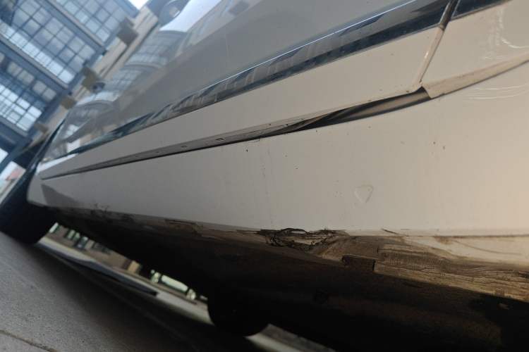 Used Volkswagen FAW-Volkswagen CC 2019 330TSI Glamour Edition China VI Right Side Sill