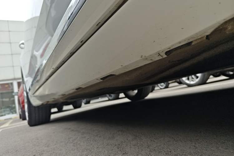 Used Volkswagen FAW-Volkswagen CC 2019 330TSI Huayan Edition China VI Right Side Sill