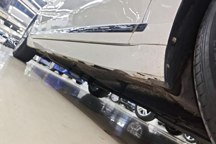 Used Volkswagen FAW-Volkswagen CC 2019 330TSI Glamour Edition China VI Right Side Sill