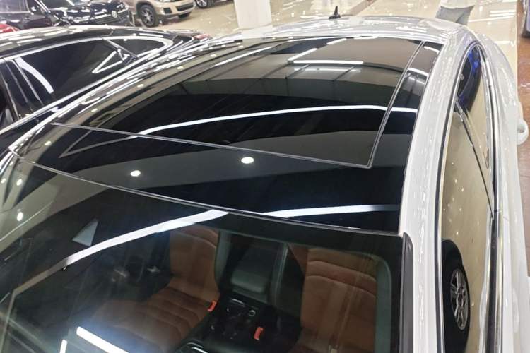 Used Volkswagen FAW-Volkswagen CC 2019 330TSI Glamour Edition China VI Roof