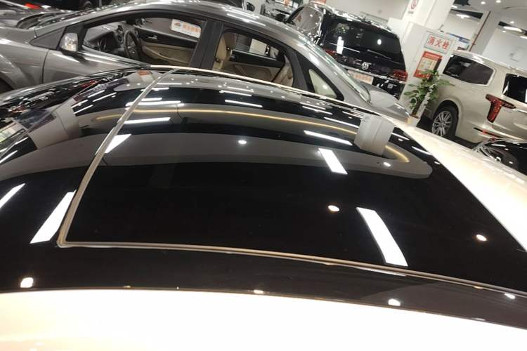 Used Volkswagen FAW-Volkswagen CC 2019 330TSI Glamour Edition China V Standard Roof