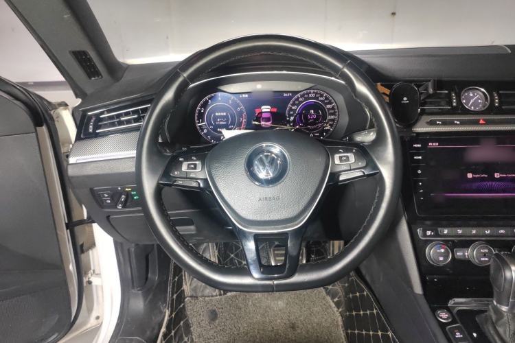Used Volkswagen FAW-Volkswagen CC 2019 330TSI Glamour Edition China V Standard Steering Wheel