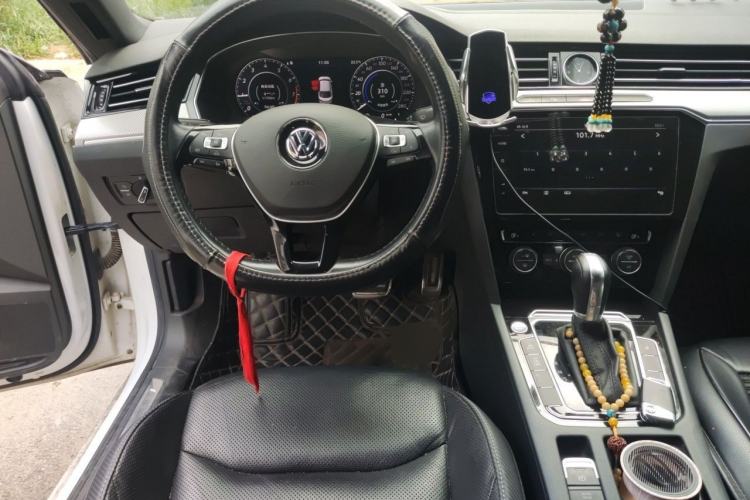 Used Volkswagen FAW-Volkswagen CC 2019 380TSI Glamour Edition China V Standard Steering Wheel