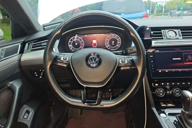 Used Volkswagen FAW-Volkswagen CC 2019 330TSI Glamour Edition China V Standard Steering Wheel