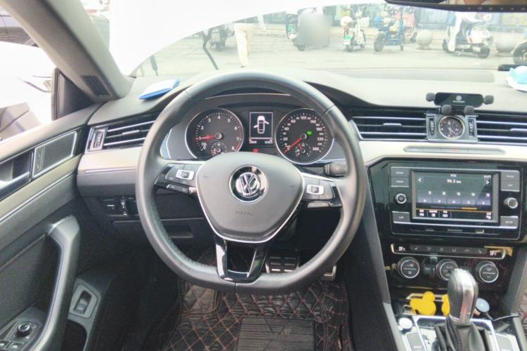 Used Volkswagen FAW-Volkswagen CC 2019 330TSI Huayan Edition China VI Steering Wheel