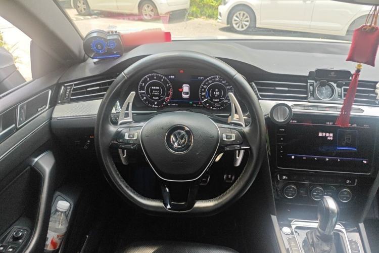 Used Volkswagen FAW-Volkswagen CC 2019 330TSI Glamour Edition China V Standard Steering Wheel
