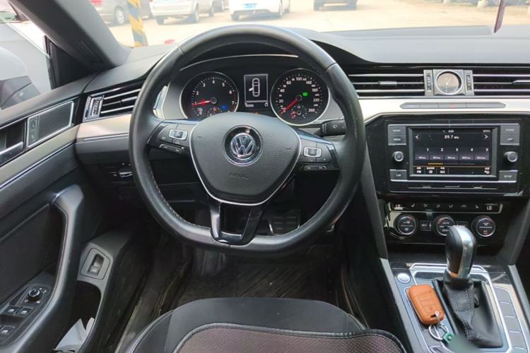 Used Volkswagen FAW-Volkswagen CC 2019 330TSI Huayan Edition China V Standard Steering Wheel
