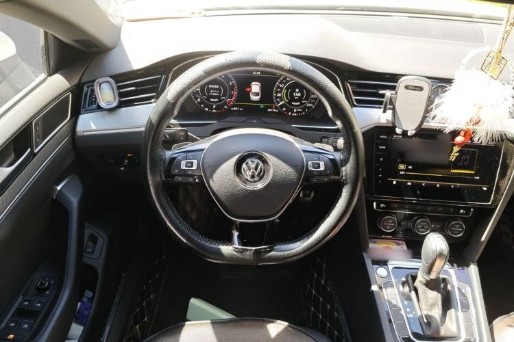 Used Volkswagen FAW-Volkswagen CC 2019 330TSI Glamour Edition China V Standard Steering Wheel