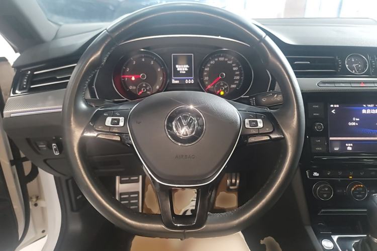 Used Volkswagen FAW-Volkswagen CC 2019 330TSI Glamour Edition China VI Steering Wheel