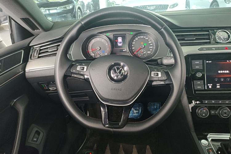 Used Volkswagen FAW-Volkswagen CC 2019 330TSI Glamour Edition China VI Steering Wheel