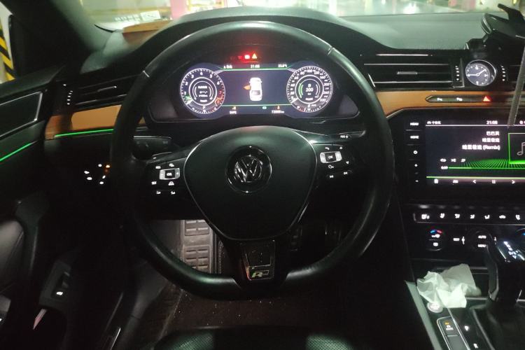 Used Volkswagen FAW-Volkswagen CC 2019 330TSI Glamour Edition China VI Steering Wheel